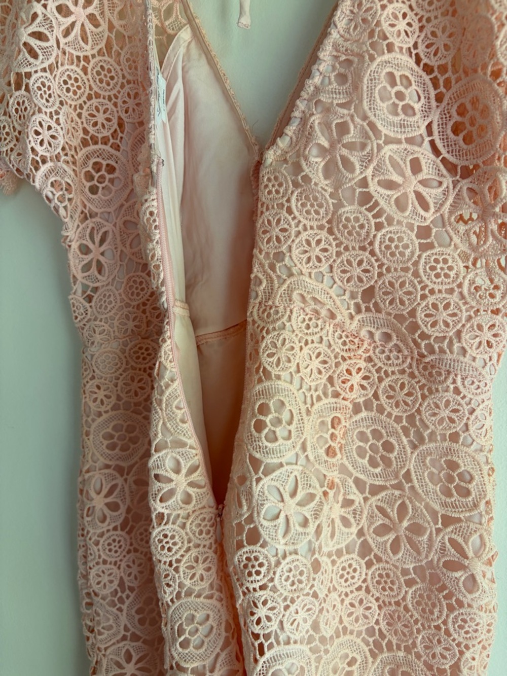 Lovers + Friends Pink Lace Overlay Short Sleeve Mini Dress Size M - Picture 5 of 7